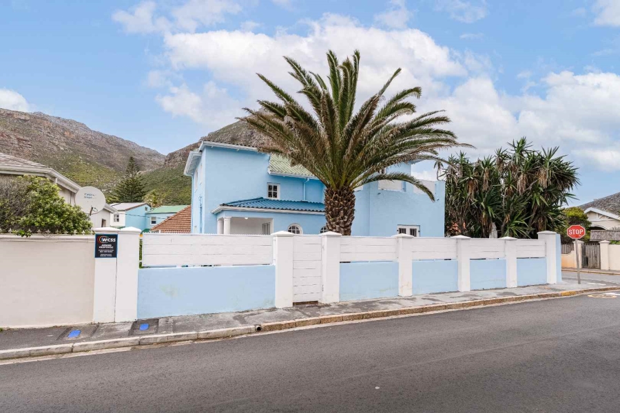 4 Bedroom Property for Sale in Muizenberg Western Cape